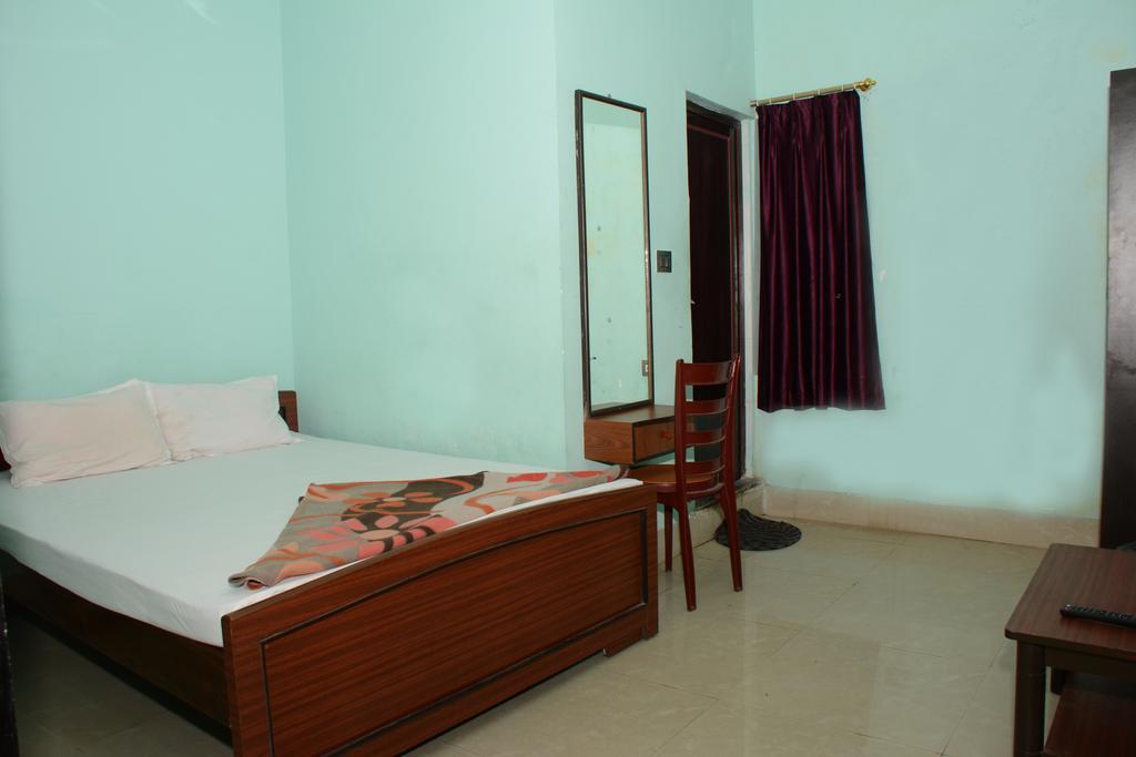 Hotel Nirmal Inn Bhubaneswar Bilik gambar